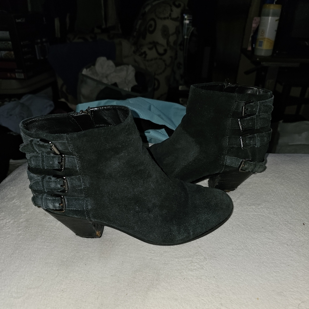 SAM EDELMAN multi buckels side zip ankle  suede sz 9.5